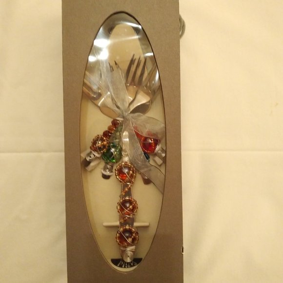 NIB--Wild Eye Designs Beaded Cake Server w/Forks - Picture 3 of 5